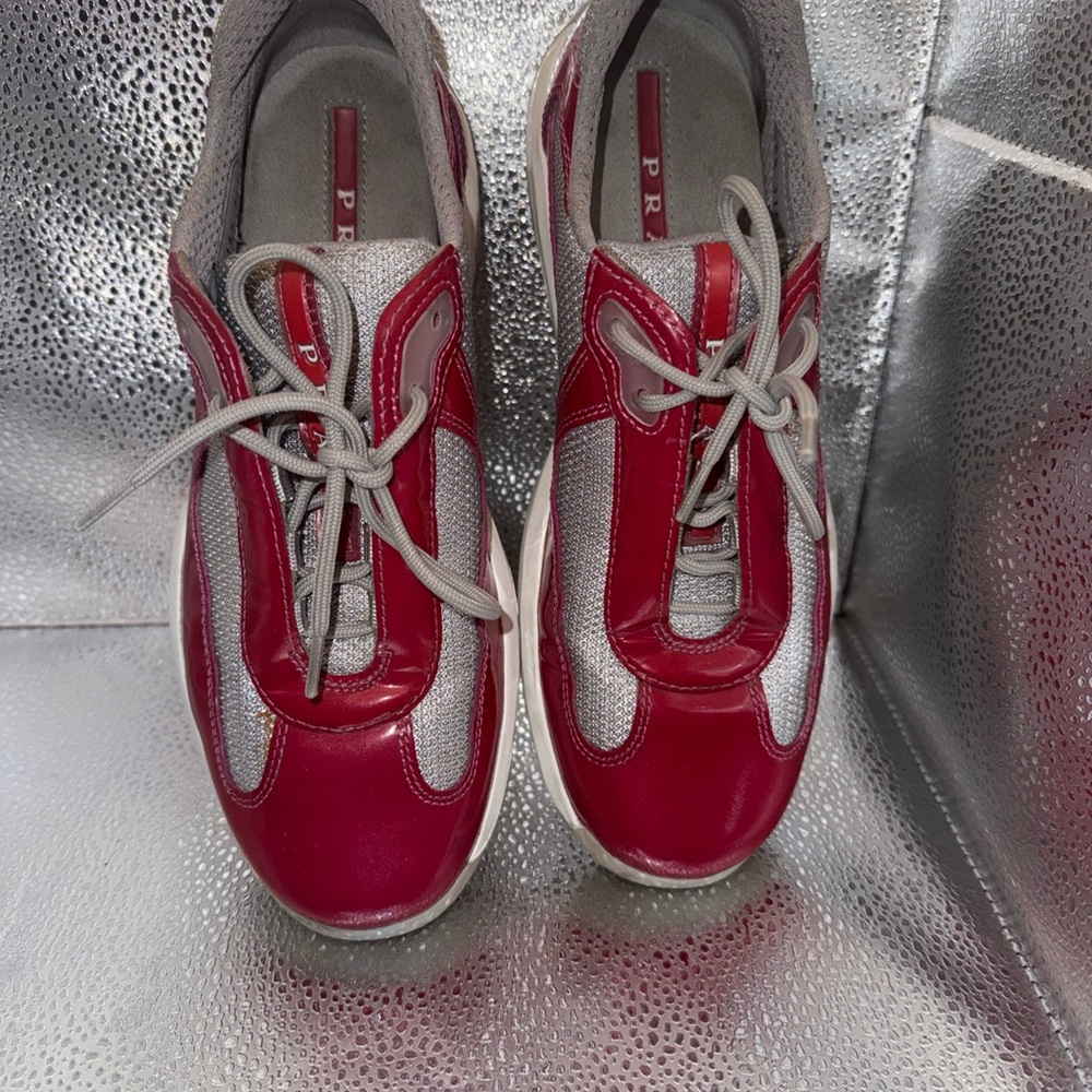 Prada Red and Gray Sneakers with Classic Low-Top Design